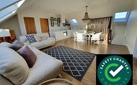 Cong Getaway Lodge